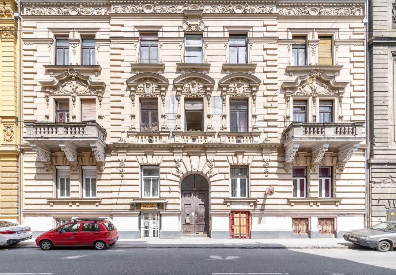 Izabella Home Budapest Exterior photo